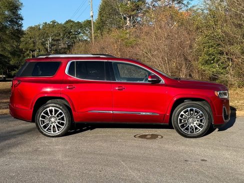 Used 2022 GMC Acadia Denali w/ Trailering Package image 2