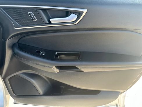 Used 2017 Ford Edge SEL w/ Equipment Group 201A AWD/4WD image 34