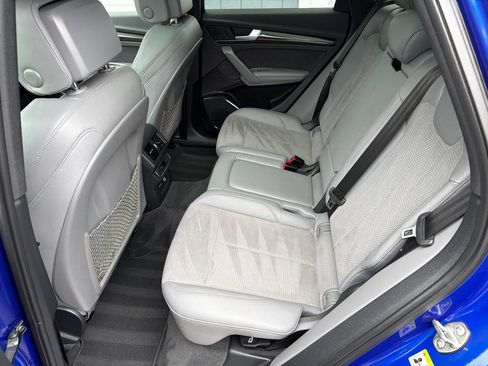 Used 2022 Audi SQ5 Premium Plus w/ Premium Plus Package image 10