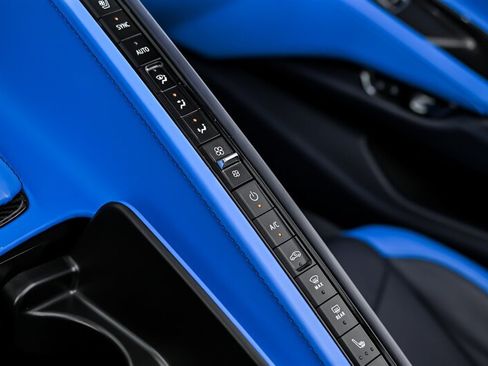 Used 2023 Chevrolet Corvette Z06 w/ Stealth Interior Trim Package RWD image 29