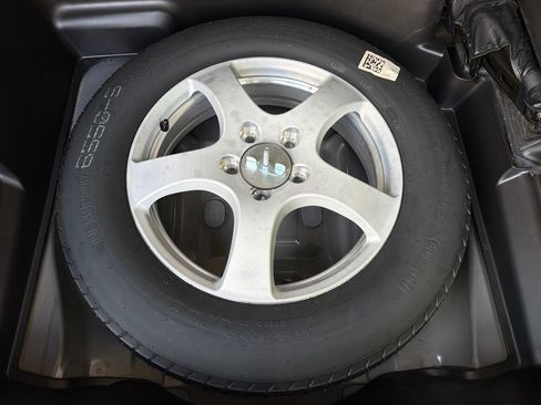 Used 2023 Jeep Grand Cherokee Altitude RWD image 32
