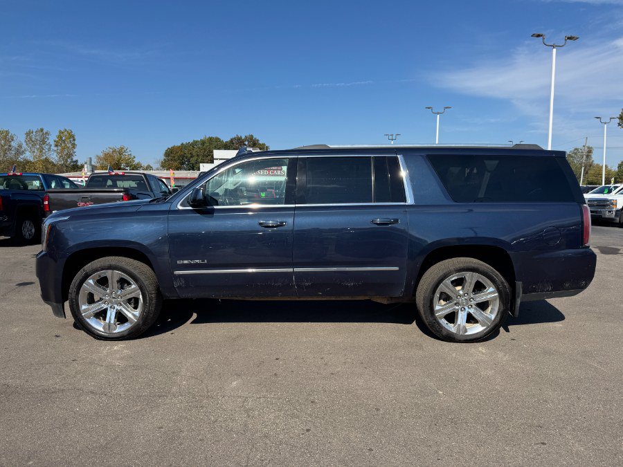 Used 2018 GMC Yukon XL Denali w/ Denali Ultimate Package AWD/4WD image 2