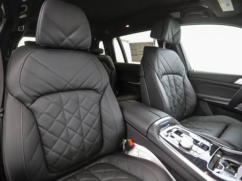 New 2026 BMW X7 xDrive40i AWD/4WD image 40