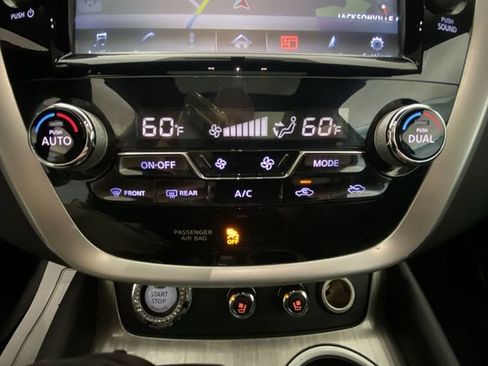 Used 2017 Nissan Murano Platinum w/ Platinum Technology Package AWD/4WD image 19