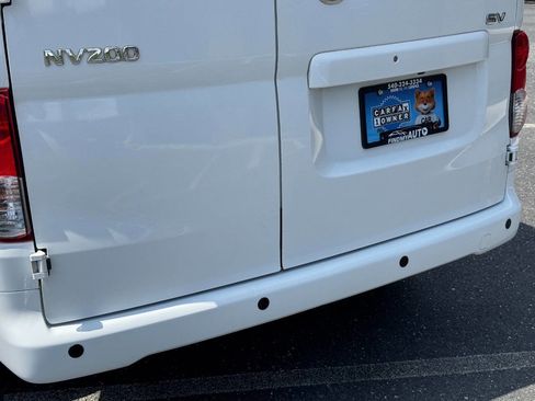 Used 2021 Nissan NV200 SV w/ Back Door Glass Package image 42