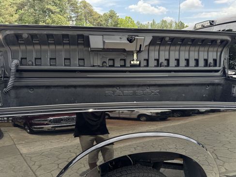 Used 2020 RAM 2500 Limited AWD/4WD image 14