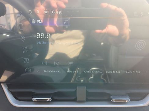 New 2026 Chevrolet Equinox LT w/ Convenience Package II image 15