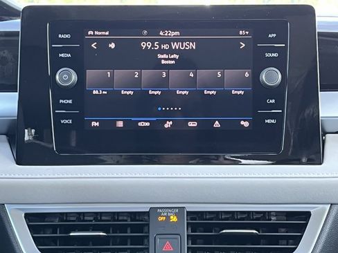 New 2026 Volkswagen Taos SE AWD/4WD image 16