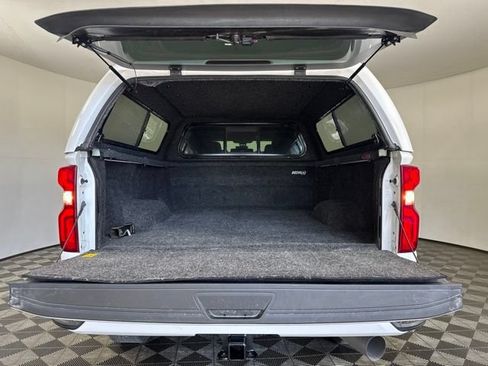 Used 2023 Chevrolet Silverado 2500 High Country w/ Technology Package AWD/4WD image 20