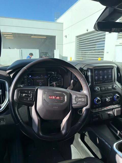 Used 2022 GMC Sierra 1500 AT4 w/ AT4 Premium Package AWD/4WD image 9