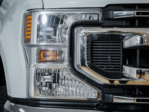 Used 2020 Ford F250 XL w/ STX Appearance Package image 9