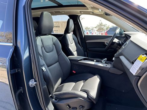 Certified 2024 Volvo XC90 T8 Ultimate w/ Lounge Package image 8