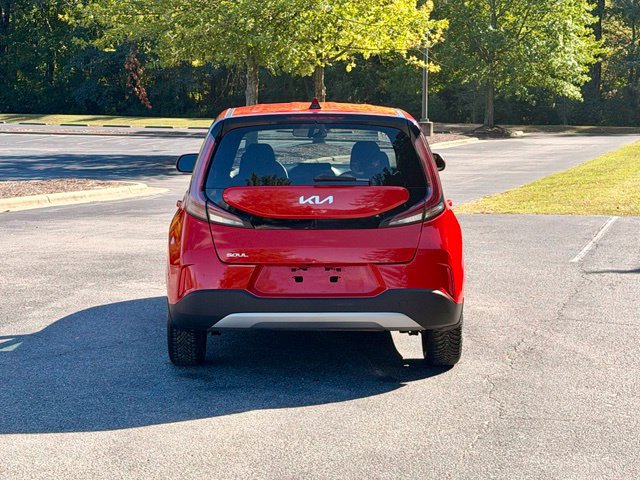 Used 2025 Kia Soul LX FWD image 6