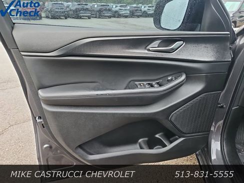 Used 2024 Jeep Grand Cherokee L Altitude AWD/4WD image 23