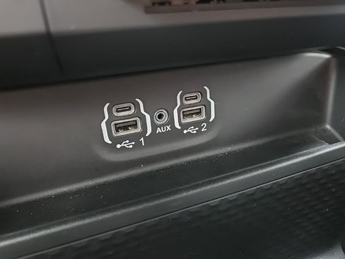 Used 2023 RAM 1500 Laramie AWD/4WD image 70