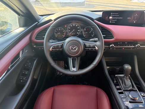New 2026 MAZDA MAZDA3 Hatchback w/Premium Plus Pkg image 15