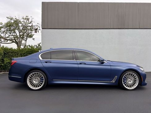 Used 2019 BMW ALPINA B7 xDrive w/ Luxury Rear Seating Package image 6