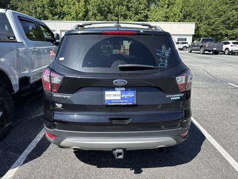 Used 2018 Ford Escape Titanium w/ Ford Safe & Smart Package FWD image 18