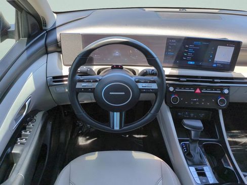 Used 2025 Hyundai Tucson SEL FWD image 26