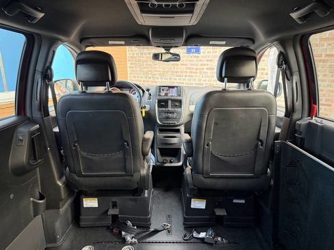 Used 2015 Dodge Grand Caravan R/T w/ Safety Sphere Group image 26