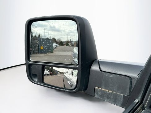 Used 2024 RAM 2500 Laramie image 16