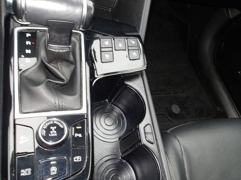 Used 2024 Kia Sportage SX image 22