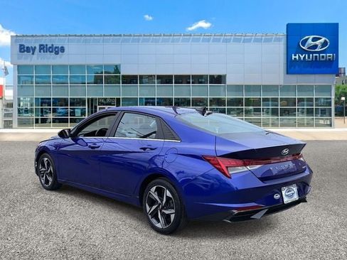 Used 2023 Hyundai Elantra Limited image 7