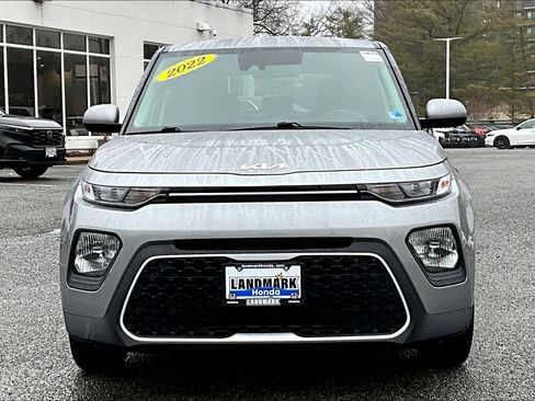 Used 2022 Kia Soul LX w/ Technology Package image 3