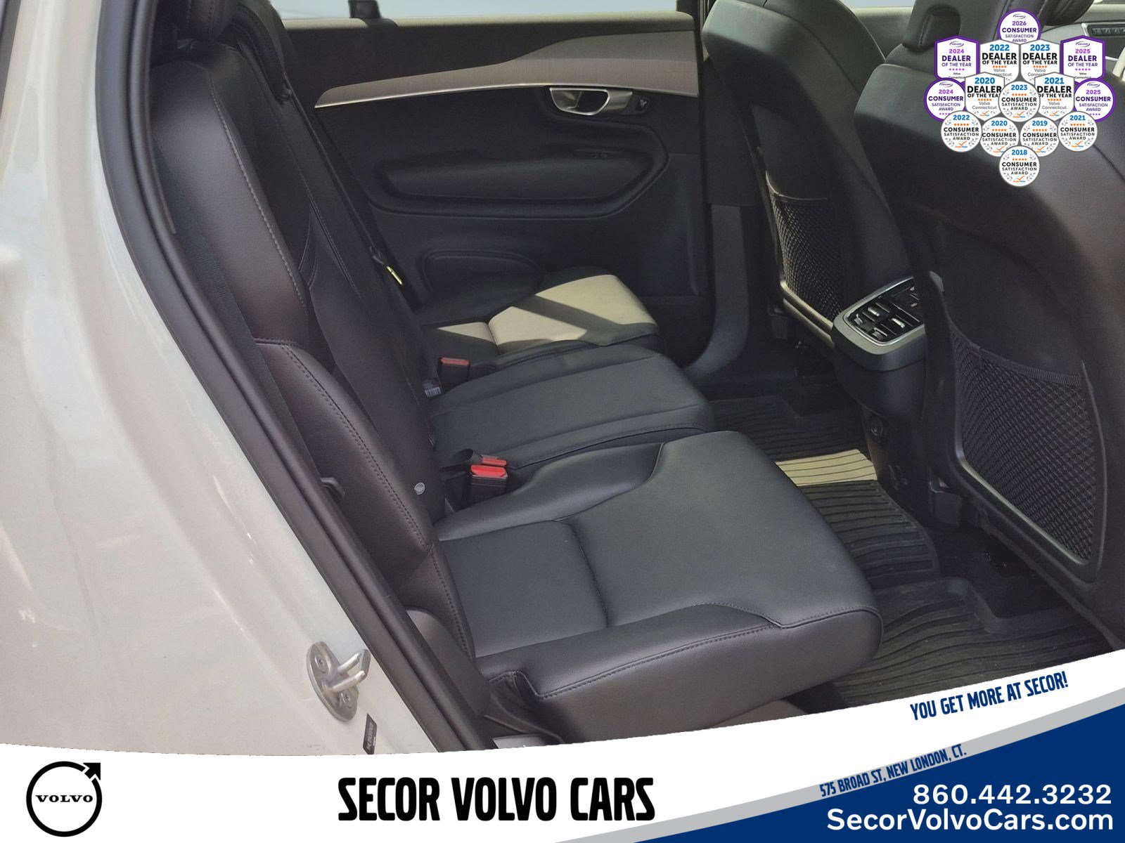 Used 2024 Volvo XC90 B5 Core w/ Protection Package Premier AWD/4WD image 27