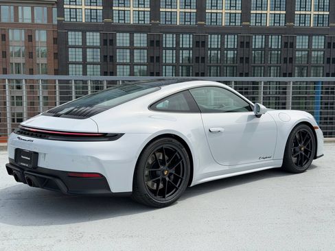 Certified 2026 Porsche 911 Carrera GTS RWD image 7