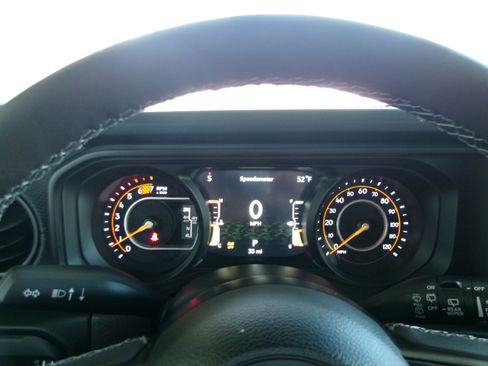 New 2025 Jeep Wrangler Unlimited Rubicon image 8