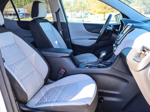 Used 2024 Chevrolet Equinox LT image 14