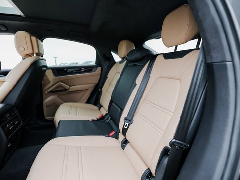 Certified 2024 Porsche Cayenne S image 24