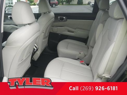 Used 2023 Kia Sorento SX Prestige AWD/4WD image 46