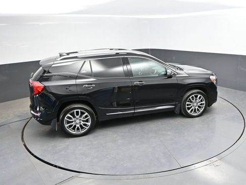 Used 2023 GMC Terrain Denali w/ Denali Premium Package AWD/4WD image 27