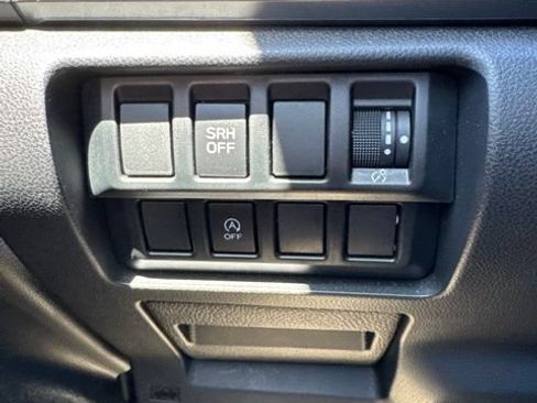 Used 2023 Subaru Forester Premium AWD/4WD image 10