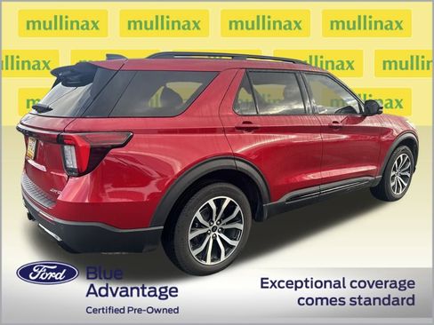 Certified 2025 Ford Explorer ST-Line image 3