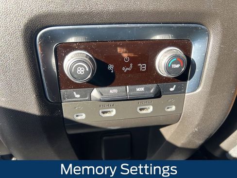 Used 2021 Chevrolet Suburban High Country image 18