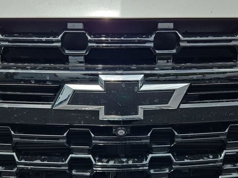Used 2024 Chevrolet Tahoe Z71 w/ Luxury Package AWD/4WD image 22