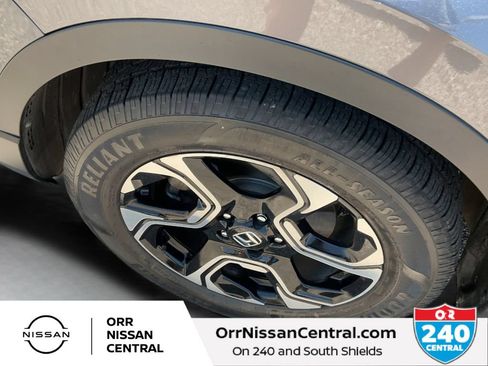 Used 2018 Honda CR-V Touring image 9