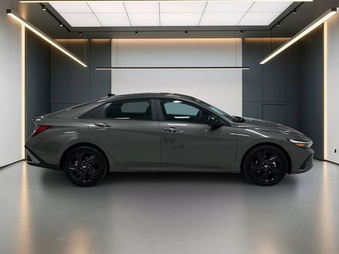 Certified 2026 Hyundai Elantra Sport FWD image 8