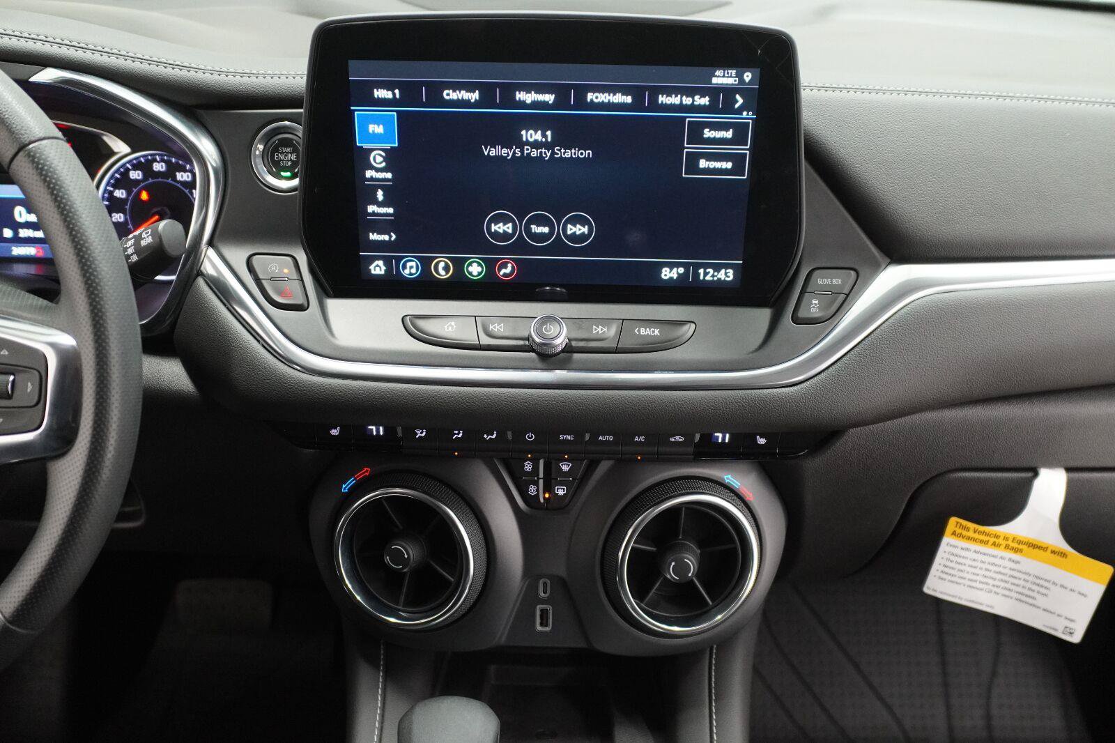 Used 2024 Chevrolet Blazer LT w/ Convenience Package FWD image 19