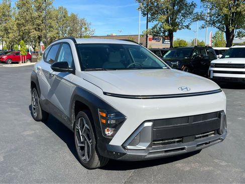 Certified 2026 Hyundai Kona SEL Premium AWD/4WD image 4