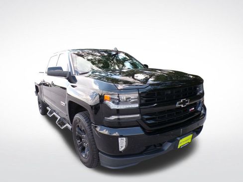 Used 2017 Chevrolet Silverado 1500 LTZ Z71 w/ LTZ Plus Package AWD/4WD image 7