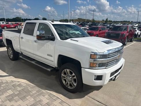 Used 2017 Chevrolet Silverado 2500 High Country w/ Duramax Plus Package AWD/4WD image 1