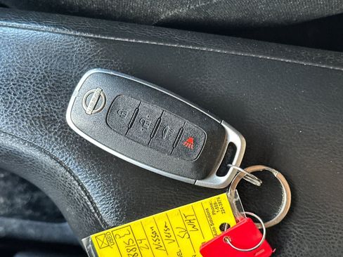 Used 2024 Nissan Versa SV FWD image 27