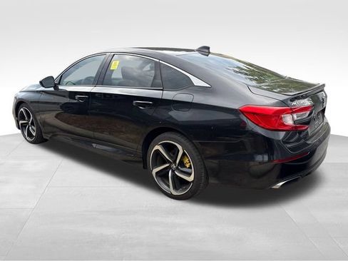 Used 2018 Honda Accord Sport image 5