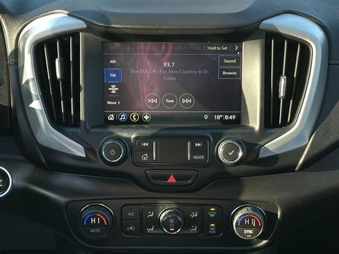 Used 2021 GMC Terrain SLT w/ Elevation Edition image 14