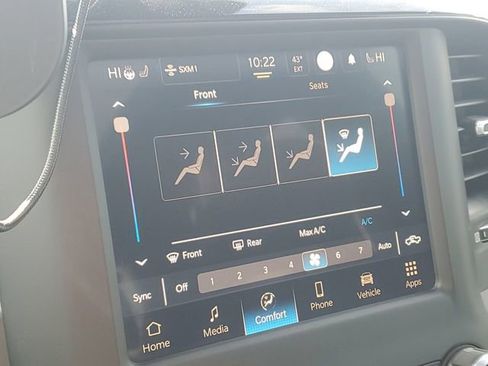 Used 2022 RAM 1500 Laramie w/ Sport Appearance Package image 16