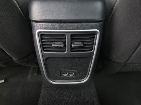 Used 2022 Dodge Charger SXT RWD image 25